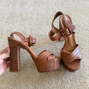 Vicenza Anthropologie Women’s Brown Woven Platform Sandals size 7 Made in Brazil